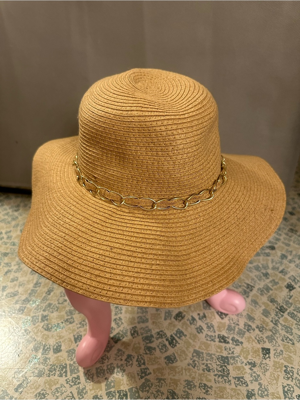 Floppy Women’s Wide Brim Straw Sun Hat with Gold Chain - Tan